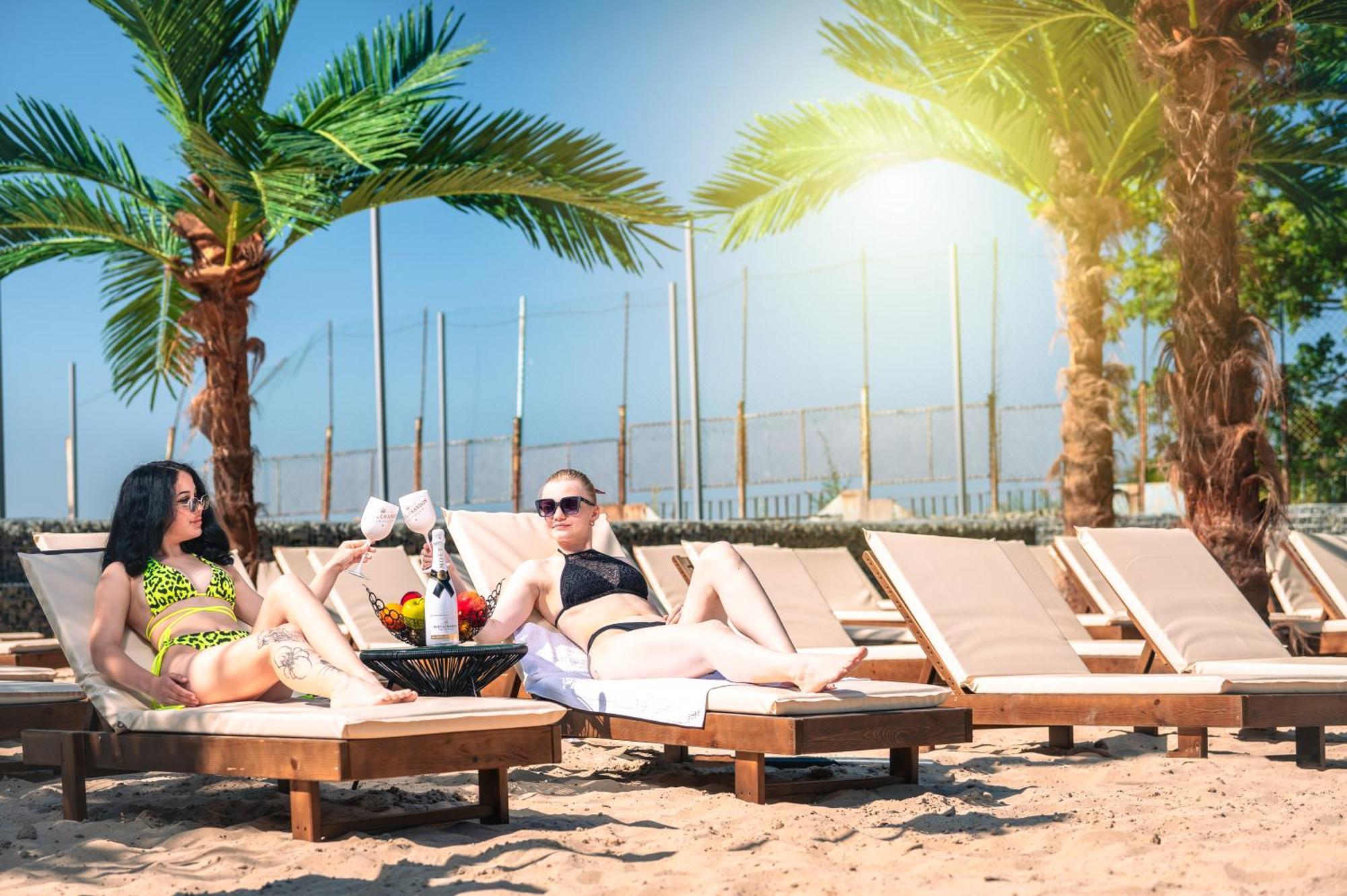Hotel Palms Beach Kiten كيتن المظهر الخارجي الصورة
